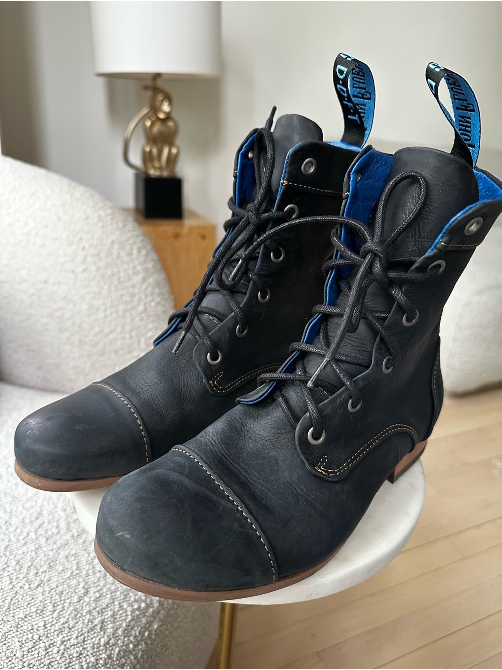 JOHN FLUEVOG Radio BBC Blue and Black Leather lace-up BOOTS - Picture 5 of 10